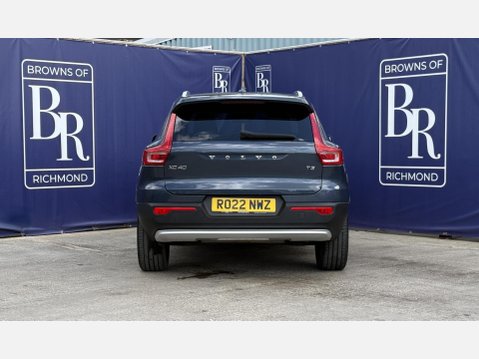 Volvo XC40 1.5 T3 Inscription SUV 5dr Petrol Auto Euro 6 (s/s) (163 ps) 6