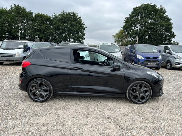 Ford Fiesta SWB (SOLD) L1H1 Low Roof Sport Air Con Alloys EURO 6 NO VAT 5
