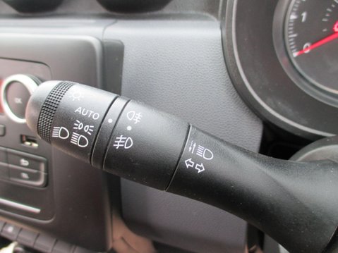 Dacia Duster 1.6 SCe Essential Euro 6 (s/s) 5dr 35