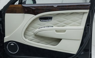 Bentley Mulsanne V8 SPEED 42