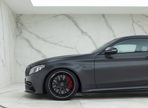 Mercedes-Benz C Class C63 S Night Edition 27
