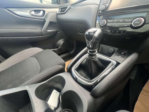 Nissan Qashqai 1.5 Qashqai N-Connecta dCi 5dr *NATIONAL DELIVERY* 16