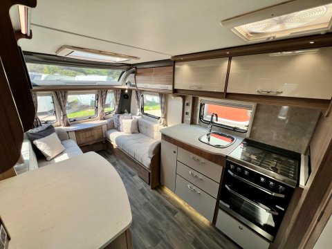 Coachman VIP 460 9