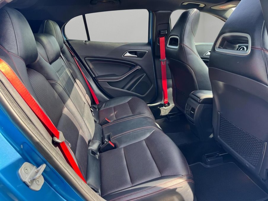 2015 Mercedes-Benz GLA — image 49