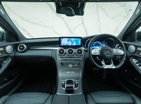 Mercedes-Benz C Class AMG C 63 ESTATE 18