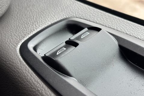 Ford Transit 350 Srw 130 ps Lawnmower Beavertail / Tipper Truck - Air Con 40