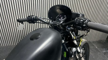 Harley-Davidson Sportster 883 XL883N IRON 2013 LONG MOT STAGE 1 CRUISER BIKE A2 18