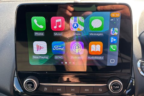 Ford Ecosport ST-LINE.. 5 SERVICES.. SAT NAV.. HALF LEATHER.. BLUETOOTH.. FORD SYNC..USB. 19