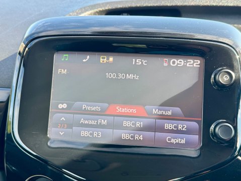 Toyota Aygo VVT-I X-CLUSIV X-SHIFT 28