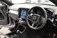 Volvo XC40 2.0 XC40 + B4 MHEV AWD Auto 5dr 17