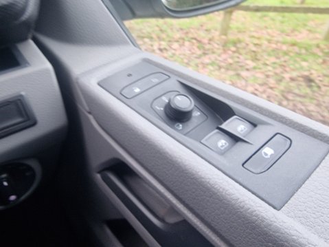 Volkswagen Transporter T28 TDI P/V HIGHLINE 52