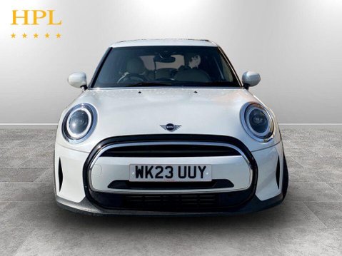Mini Hatch 1.5 Cooper Exclusive Hatchback 5dr Petrol Steptronic Euro 6 (s/s) (136 ps) 2