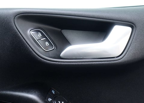 Ford Fiesta 1.0 Fiesta ST-Line T MHEV Auto 5dr 39