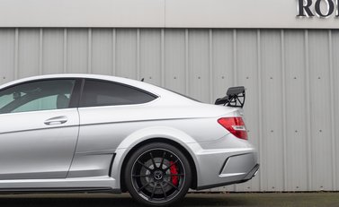 Mercedes-Benz C63 AMG Black Series 35