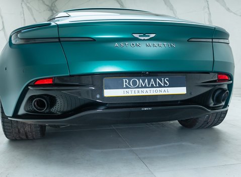 Aston Martin DB12 Coupe 41