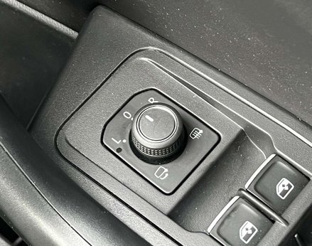 Volkswagen T-Roc 1.5 T-Roc R-Line TSI Semi-Auto 5dr 66