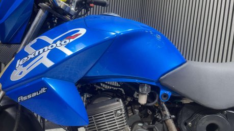 Lexmoto Assault 2016 SPARES OR REPAIR 125CC NAKED SCRAMBLER BIKE 12