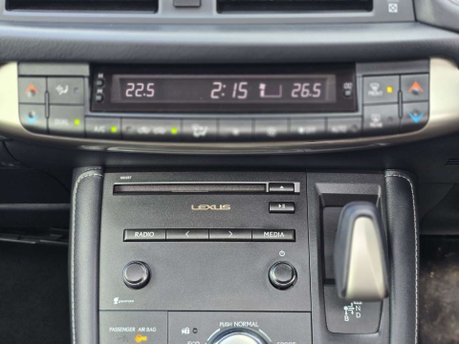Lexus CT 1.8 200h Sport Hatchback 5dr Petrol Hybrid CVT Euro 6 (s/s) (136 ps) 26