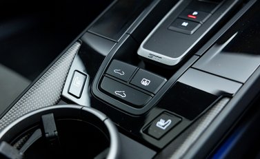 Porsche 911 Carrera GTS (992.2) 30