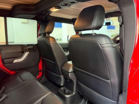 Jeep Wrangler 2.8 CRD Overland SUV 4dr Diesel Auto 4WD Euro 6 (197 bhp) 38