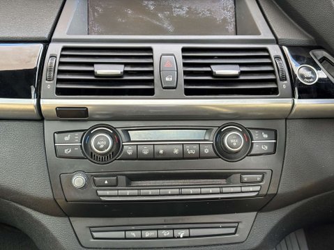 BMW X5 M 4.4i V8 Steptronic xDrive Euro 5 5dr 41