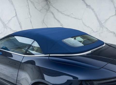 Aston Martin DB12 Volante 39