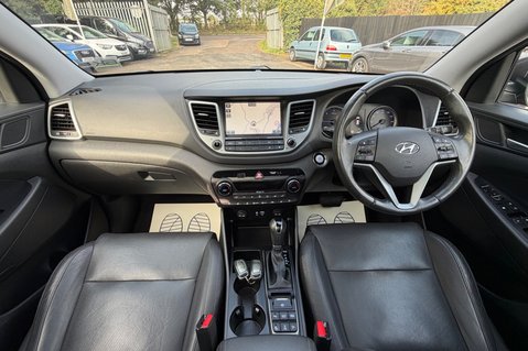 Hyundai TUCSON CRDI PREMIUM SE - 2 OWNERS - 10 HYUNDAI SERVICES  13