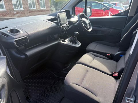 Peugeot Partner BLUEHDI PROFESSIONAL PREMIUM L2 13