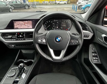 BMW 1 Series 1.5 118I SE Auto 5dr 19