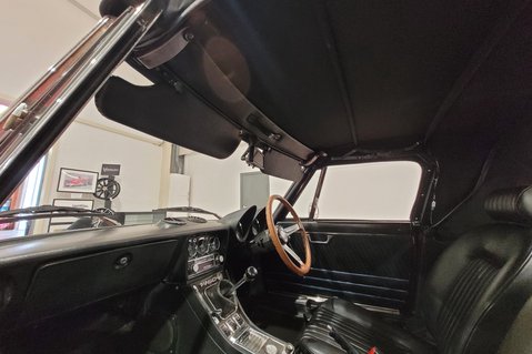 Alfa Romeo Spider 1750 VELOCE 46