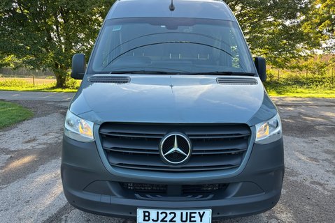 Mercedes-Benz Sprinter 319 Cdi Premium - with In-Built Bed + Diesel Heater 13
