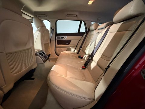 Jaguar XF D PREMIUM LUXURY SPORTBRAKE 19