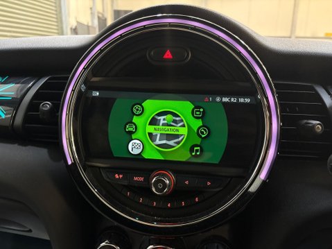 Mini Hatch 2.0 John Cooper Works Euro 6 (s/s) 3dr 25