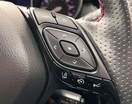 Toyota C-HR 1.8 C-HR GR Sport HEV CVT 5dr 51