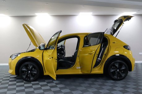 Peugeot e-208 GT PREMIUM 7