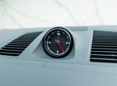 Porsche Cayenne V6 E-Hybrid PLATINUM EDITION 20