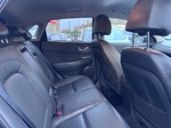 Hyundai KONA PREMIUM SE 16