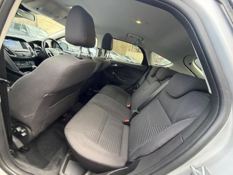Ford Focus TITANIUM 11