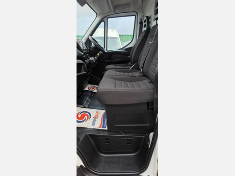 Iveco Daily 35s14 mwb 3520 2.3 135ps eu6 RWD 12