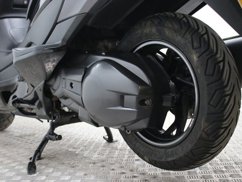 Suzuki Burgman 400 AN 400 L2 25