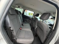 Ford C-Max ZETEC 12