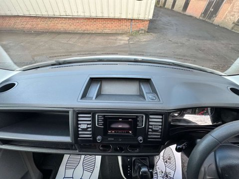 Volkswagen Transporter 2.0 TDI T32 Startline DSG FWD SWB Euro 6 (s/s) 5dr 38
