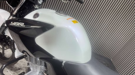 Yamaha YBR 125 2014 ONLY 2K SPARES OR REPAIR 125CC PROJECT BIKE 28