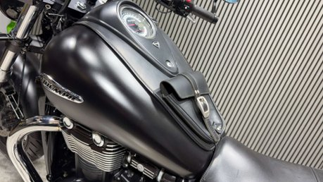 Triumph Thunderbird STORM 2012 21K LONG MOT BIG CC CRUISER TWIN 1700CC 39