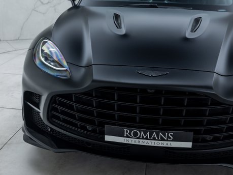 Aston Martin DBX 707 