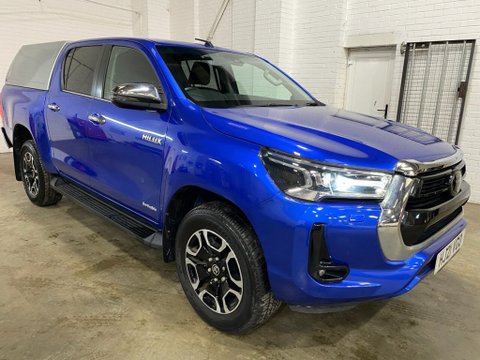 Toyota Hilux INVINCIBLE 4WD D-4D DCB 3