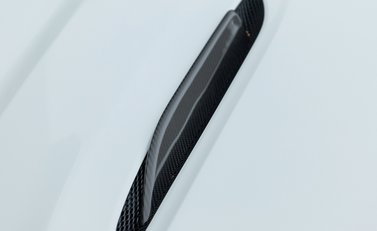 Aston Martin DBX 707 25