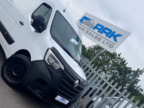 Renault Master 2.3 dCi 35 Business+ Panel Van 4dr Diesel Manual FWD LWB Medium Roof Euro 6 23