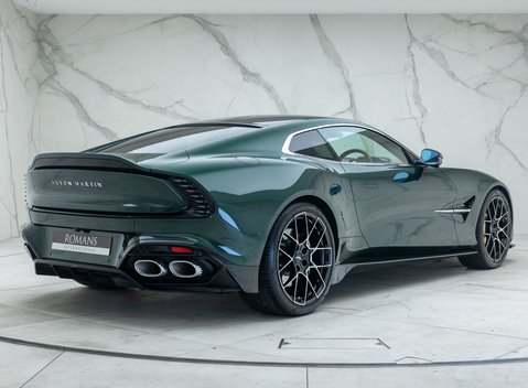 Aston Martin Vanquish V12 6