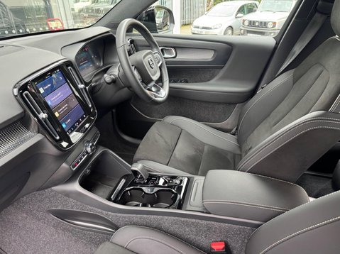 Volvo XC40 B4 PLUS 26